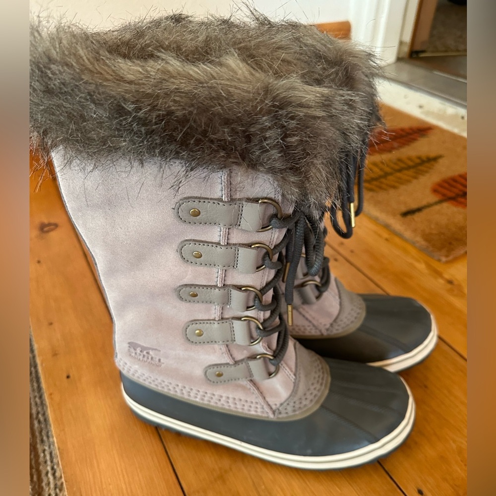 Sorel Joan of Arctic boots. Size 81/2. Winter boots.